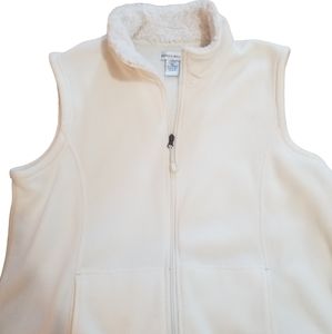 Women's white zip up vest. Great condition.